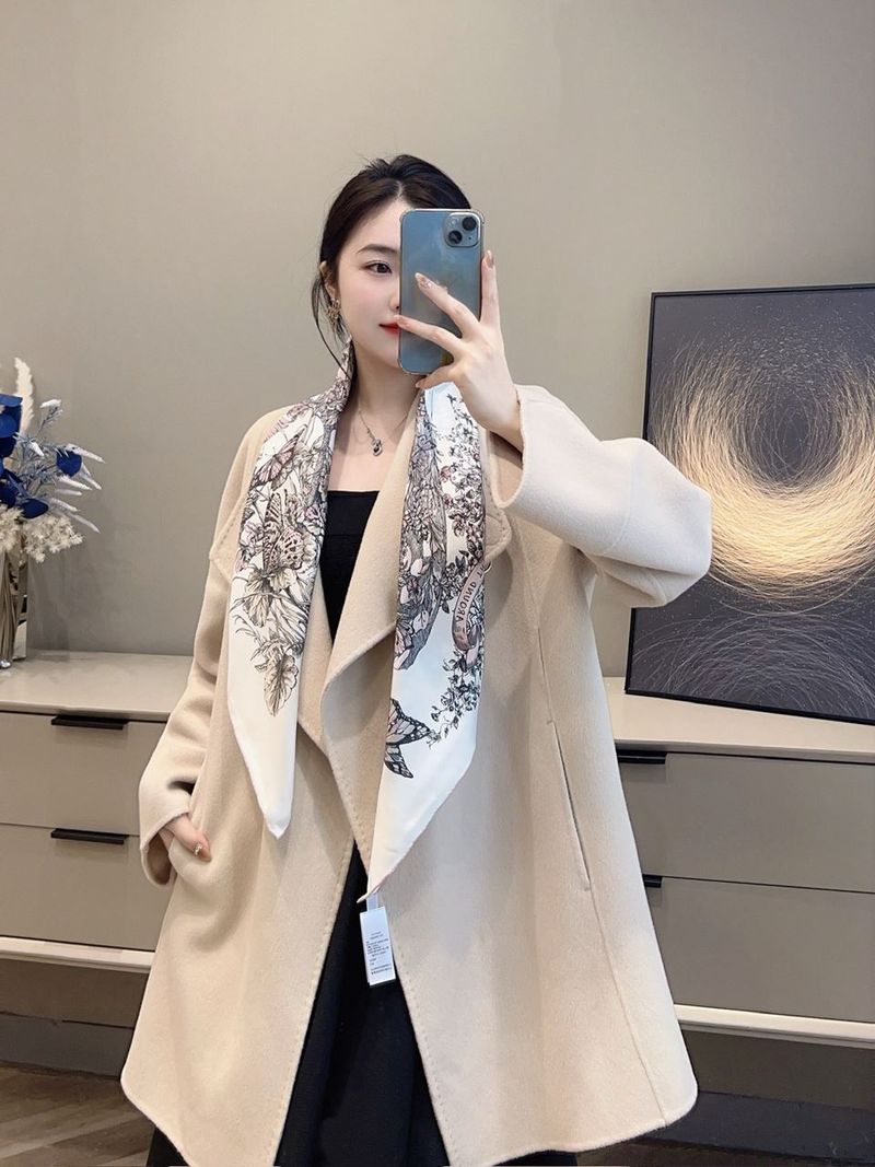 디올 스카프