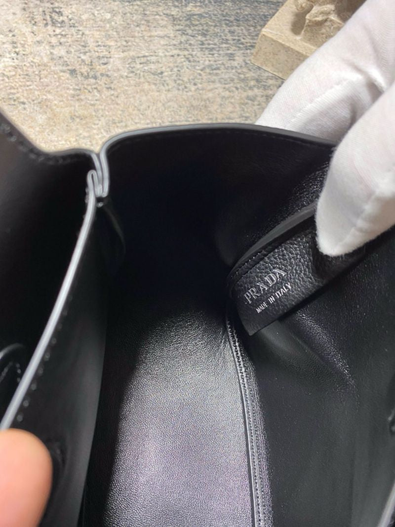프라다 다이노 토트백 미니