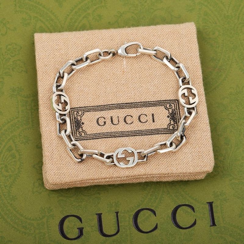 구찌 인터로킹 실버 팔찌
