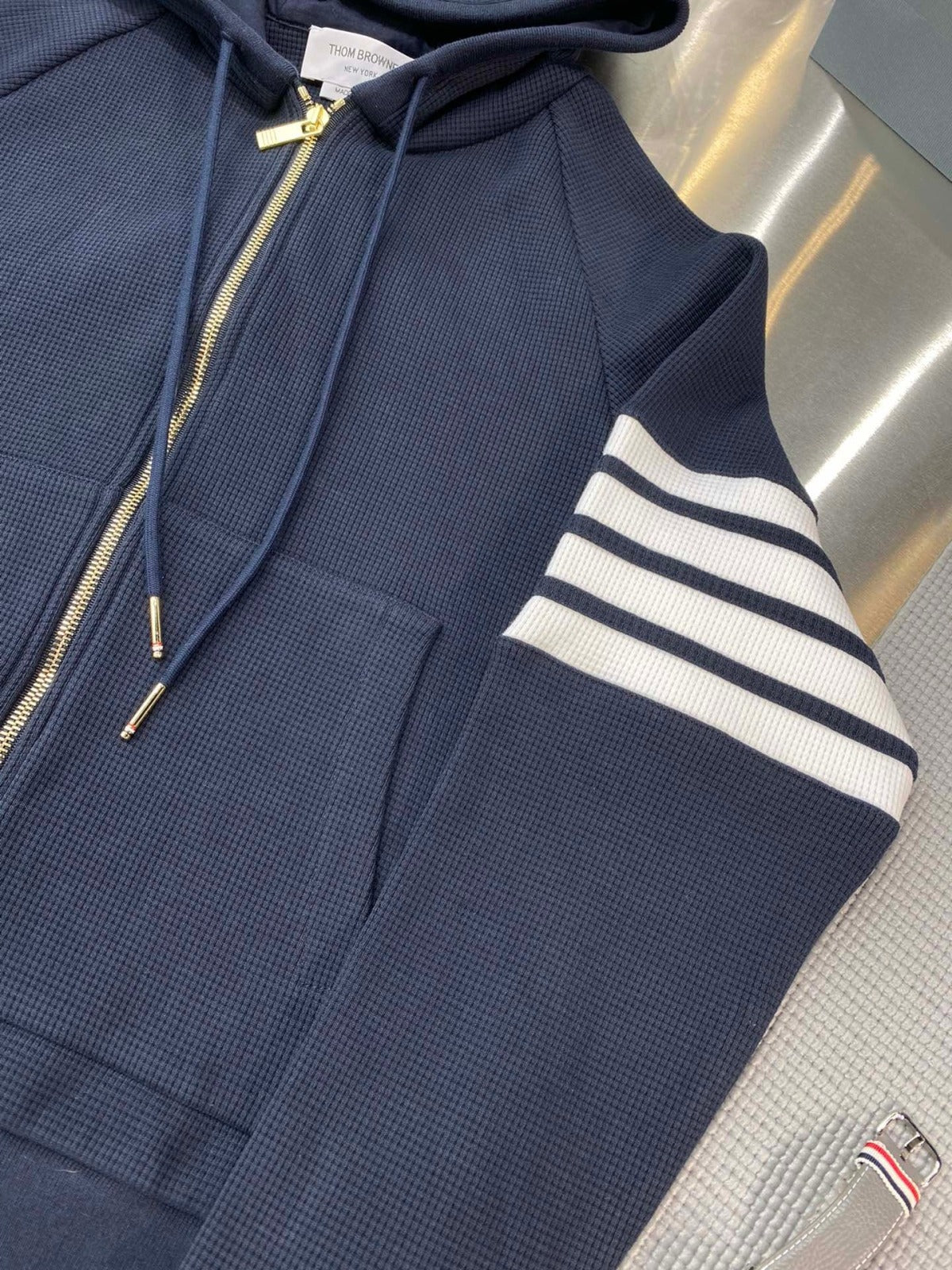 톰브라운 와플 후드집업