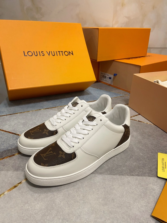 루이비통 리볼리 스니커즈