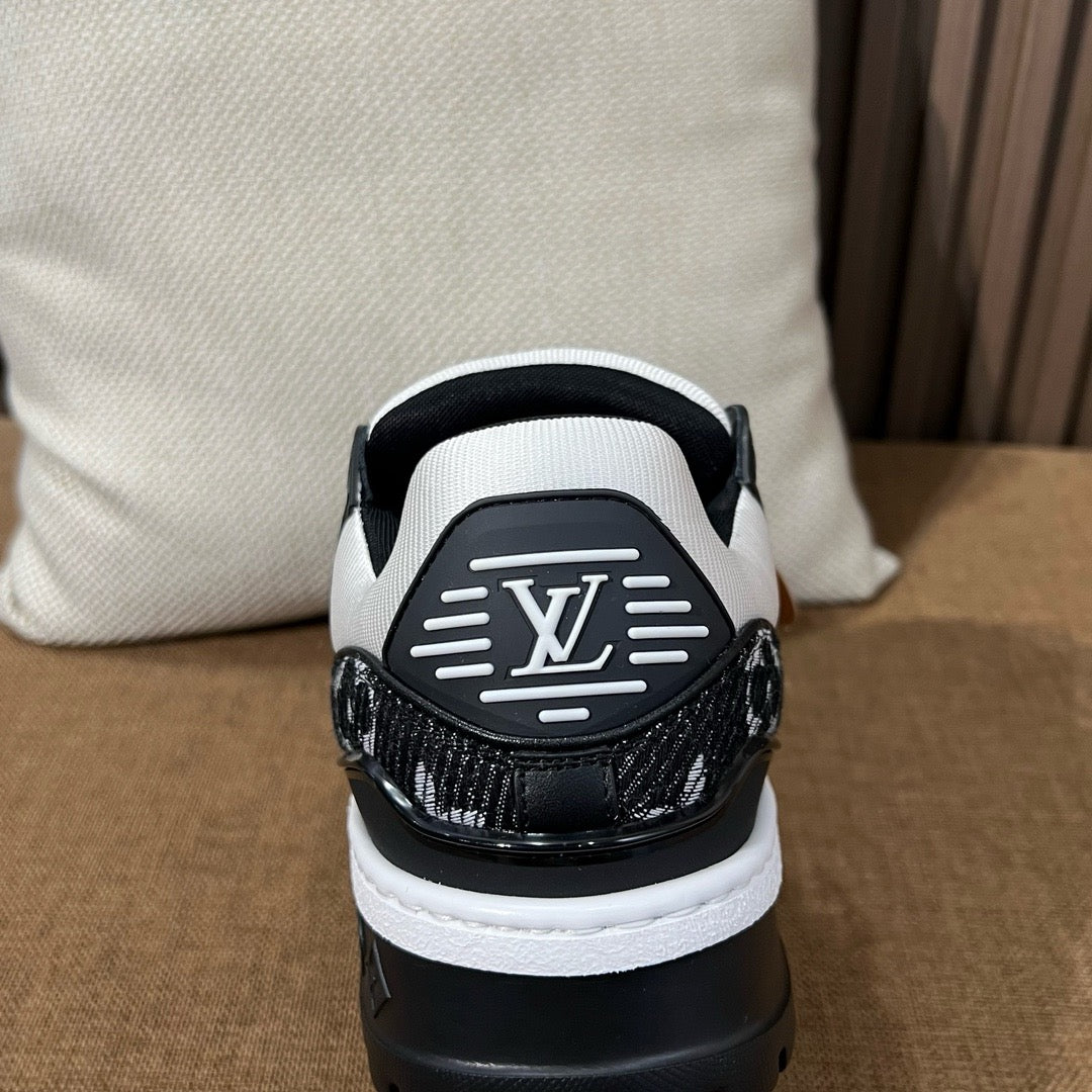 루이비통 LV 트레이너 맥시 스니커즈 모노그램