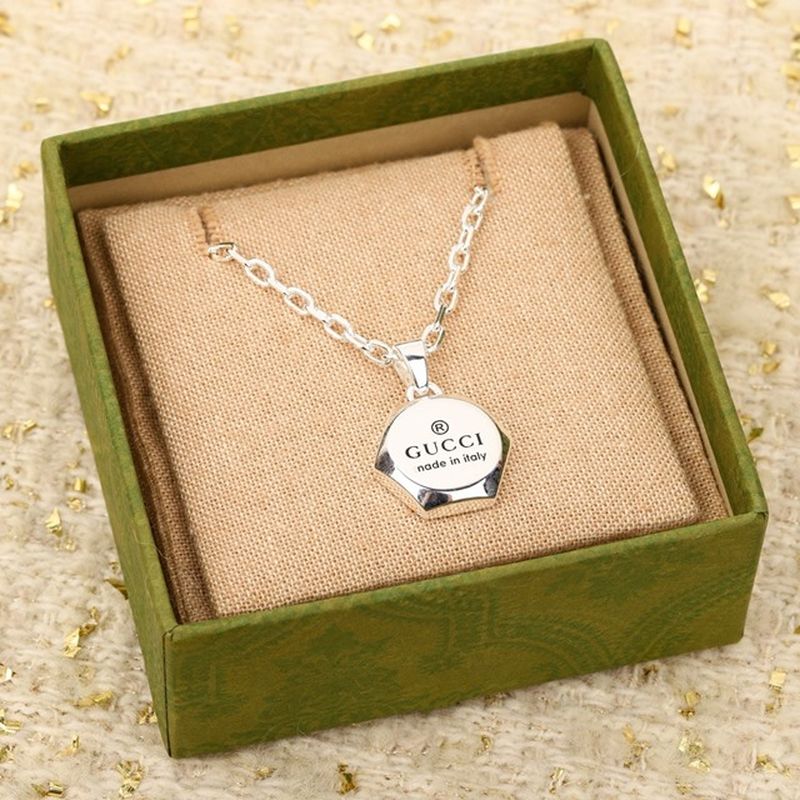 구찌 트레이드 마크 목걸이