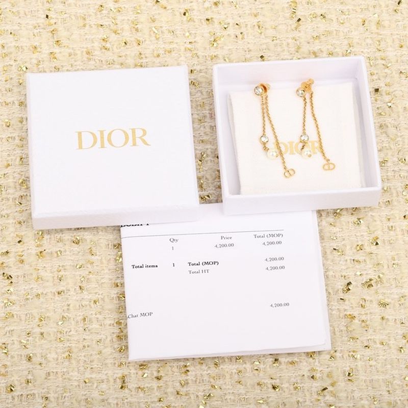 디올 귀걸이