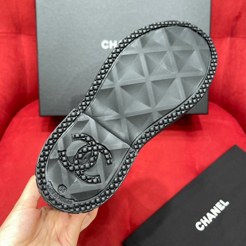 샤넬 로고 레인부츠