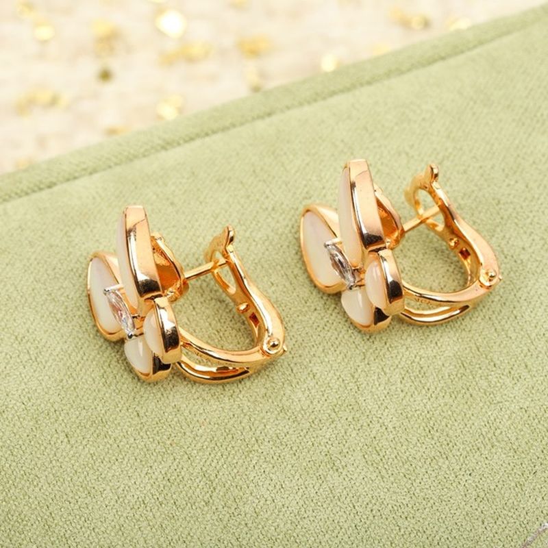 반클리프 투 버터플라이 이어링