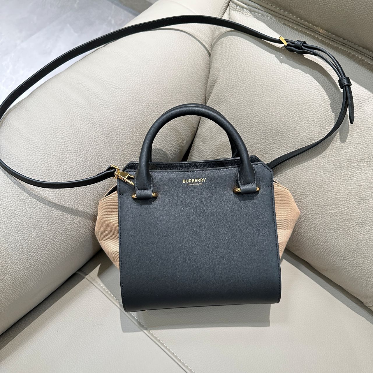 버버리 밴웰 하으스 체크 미니 백