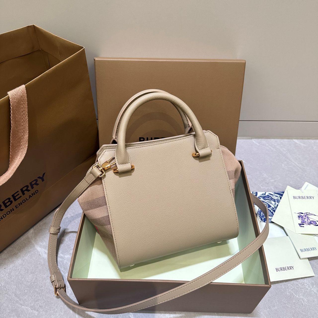 버버리 밴웰 하으스 체크 미니 백