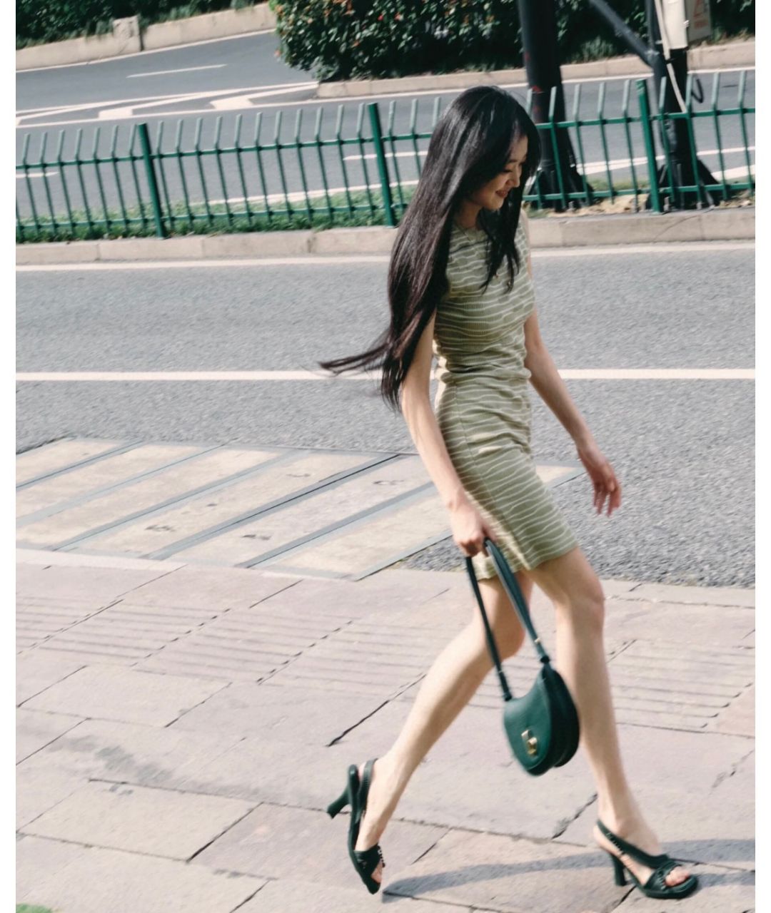 버버리 미니 로킹 홀스 백