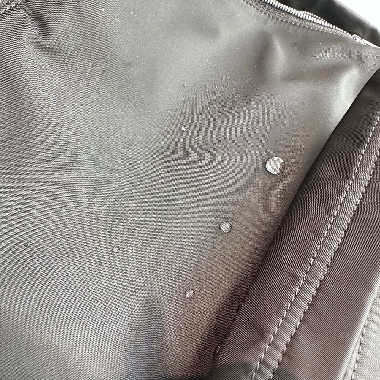 버버리 로고 프린트 나일론 백팩