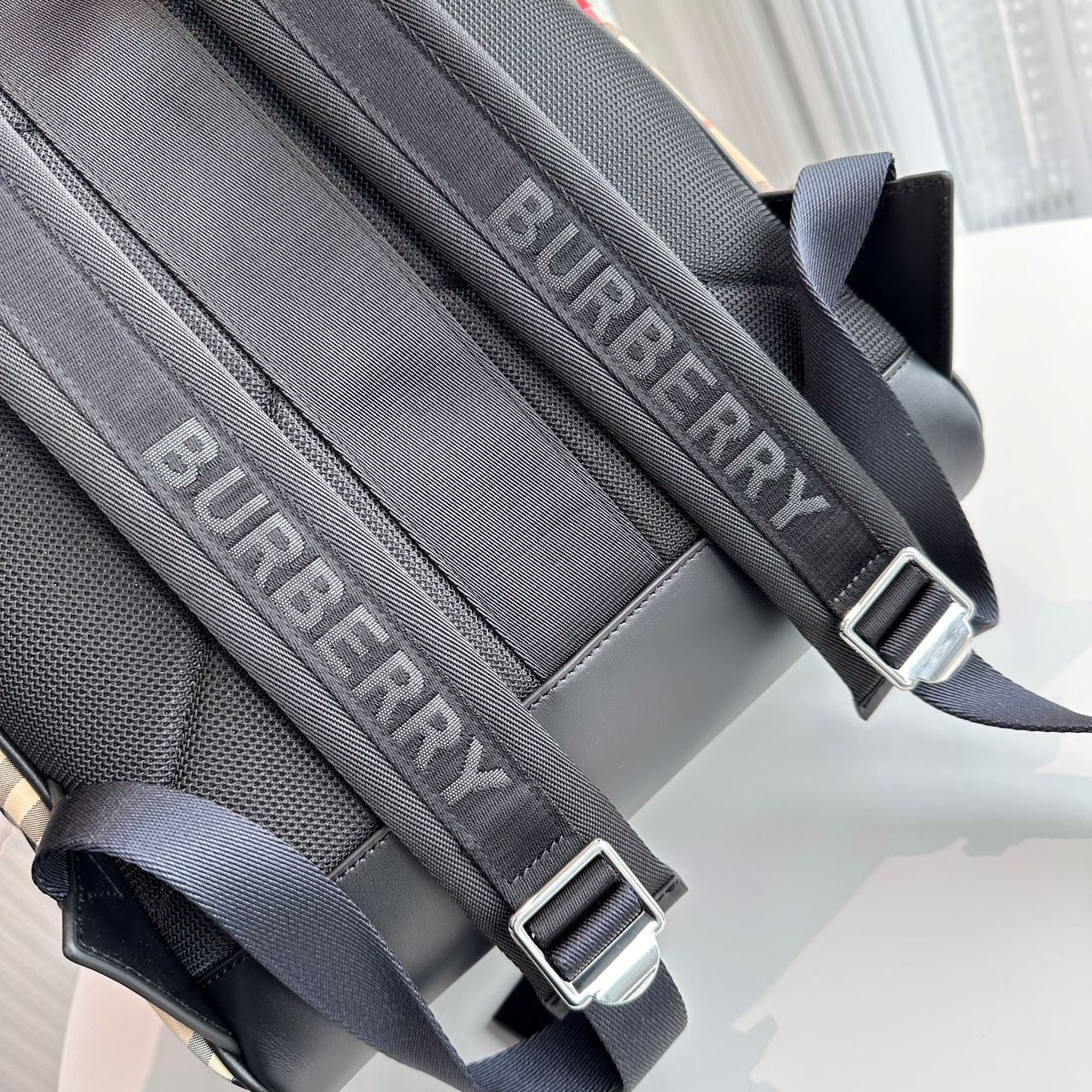 버버리 빈티지 체크 백팩