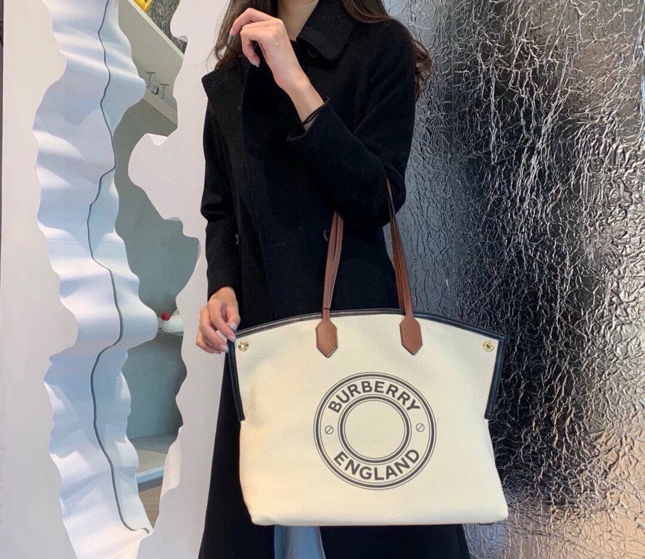 버버리 코튼 캔버스 소사이어티 토트백