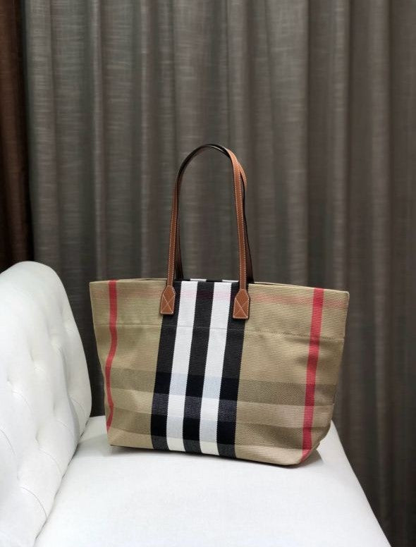 버버리 체크 미디엄 런던 토트 숄더백