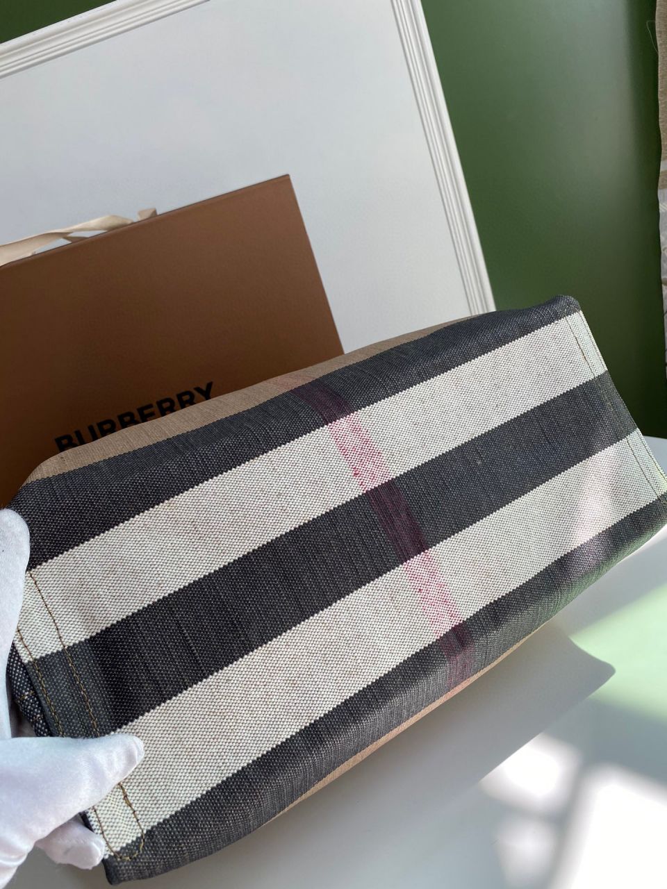 버버리 두들 토트백