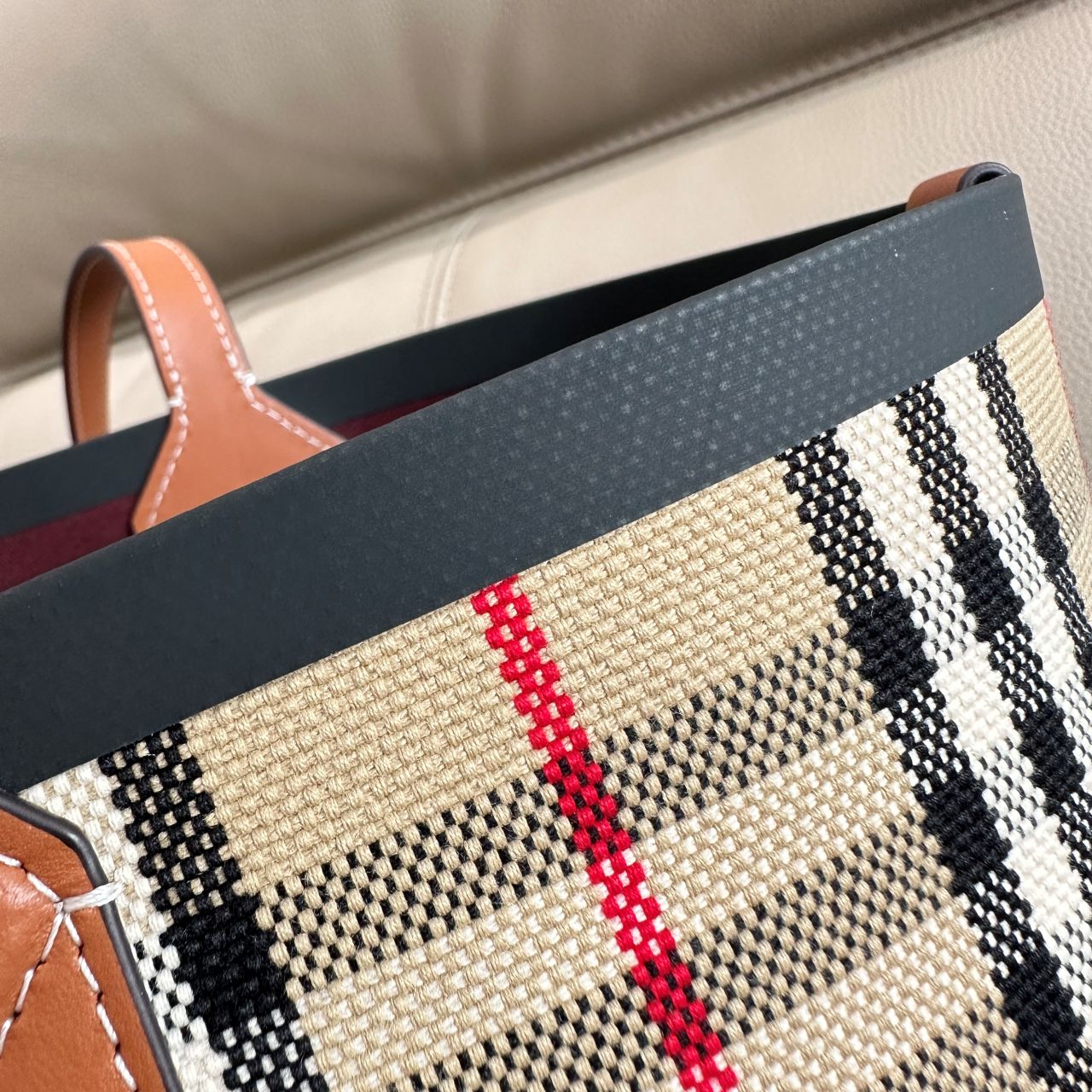 버버리 스몰 런던 토트백