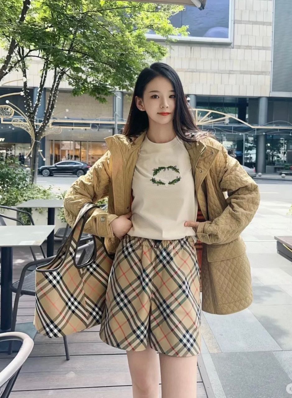 버버리 스몰 체크 토트백