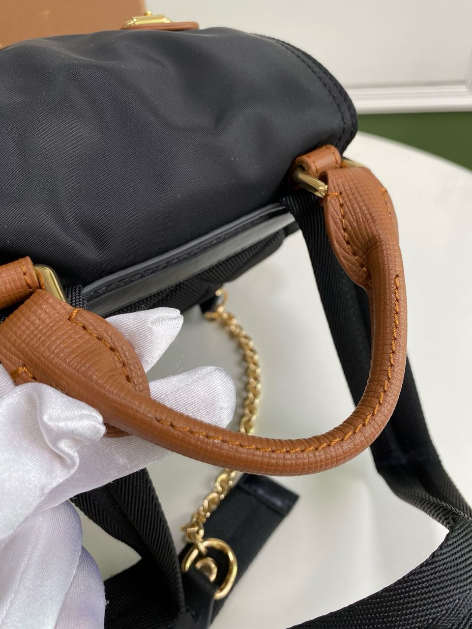 버버리 스몰 럭색 백팩