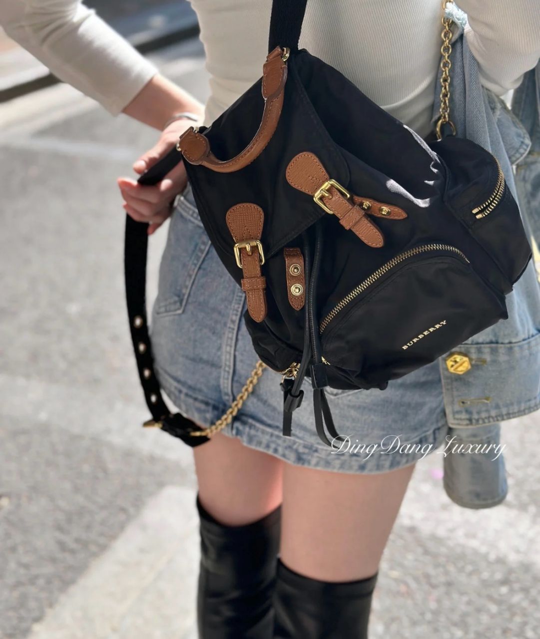 버버리 스몰 럭색 백팩