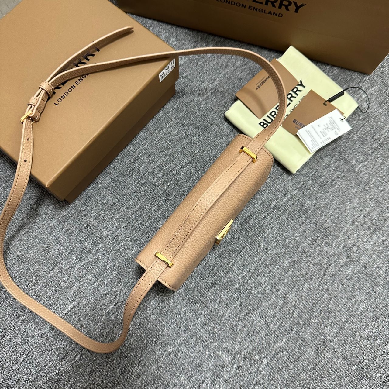 버버리 미니 TB 숄더백
