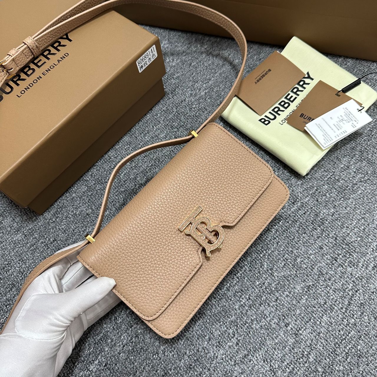 버버리 미니 TB 숄더백