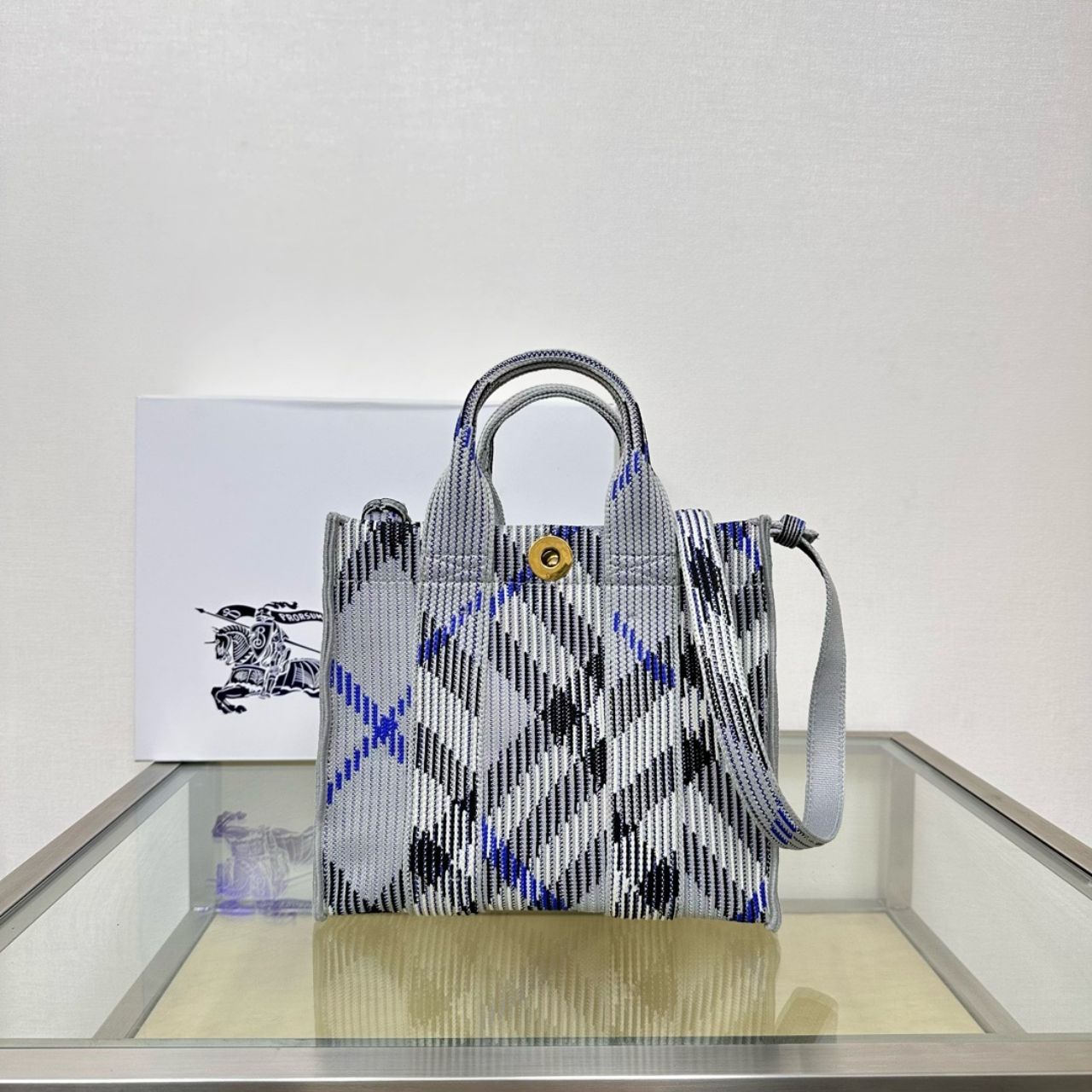 버버리 미니 체크 니트 토트백