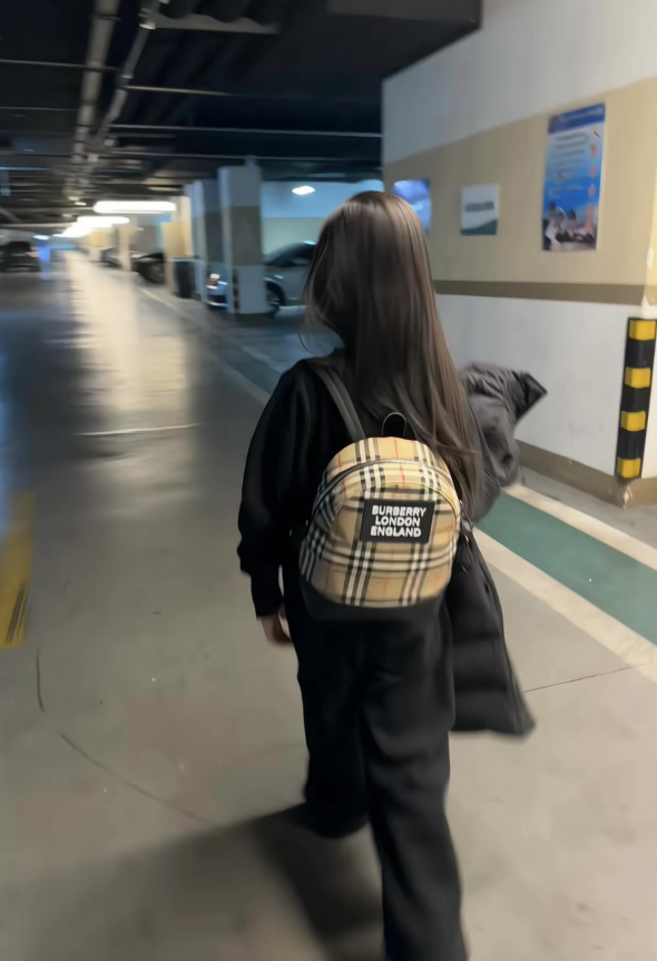 버버리 아플리케 빈티지 키즈 체크 백팩