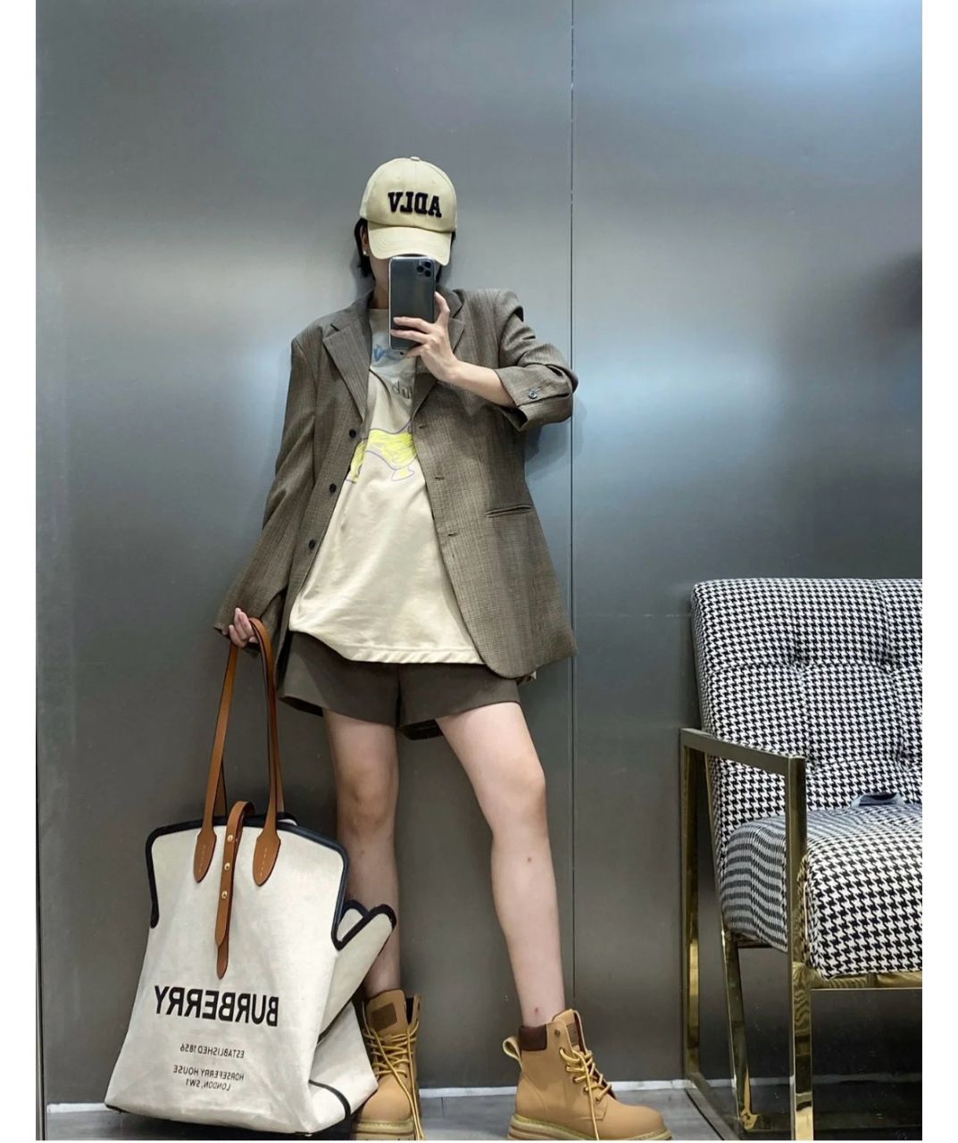 버버리 호스페리 미디엄 캔버스 쇼퍼백