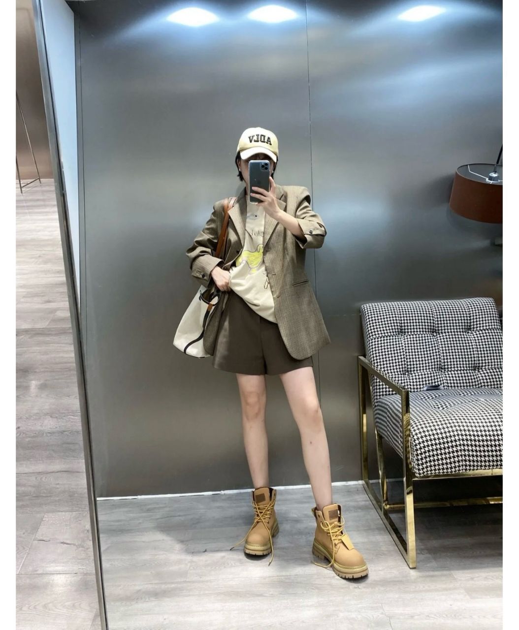 버버리 호스페리 미디엄 캔버스 쇼퍼백