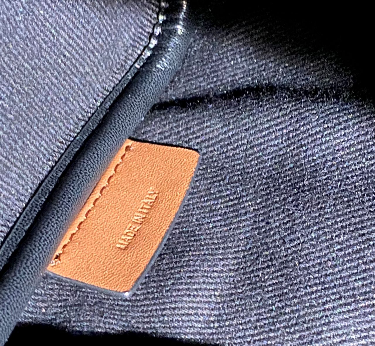 버버리 미디 움체크 볼링 백