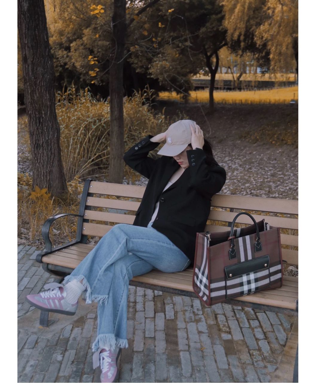 버버리 미디움 프레야 체크 토트백