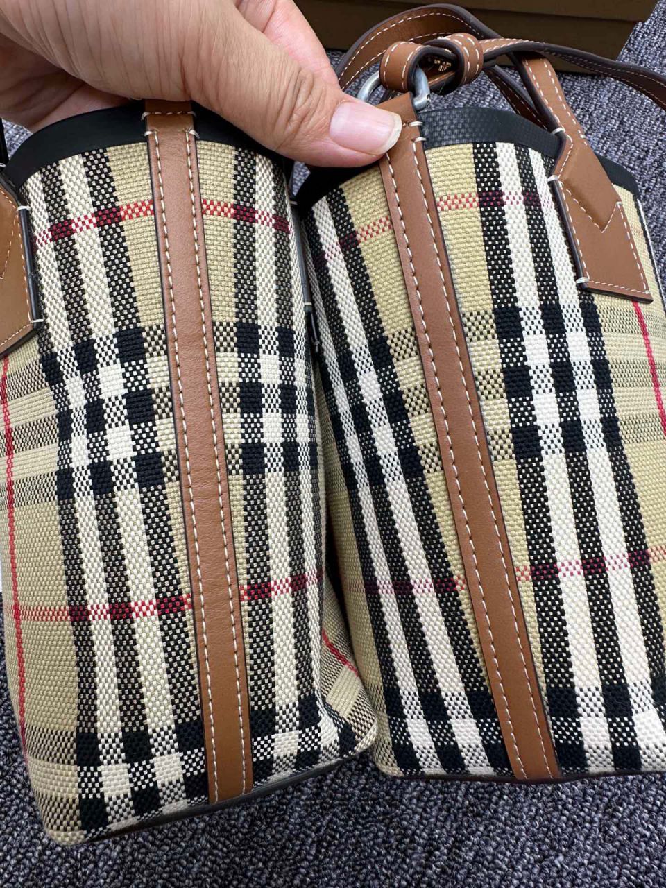 버버리 미니 런던 토트백