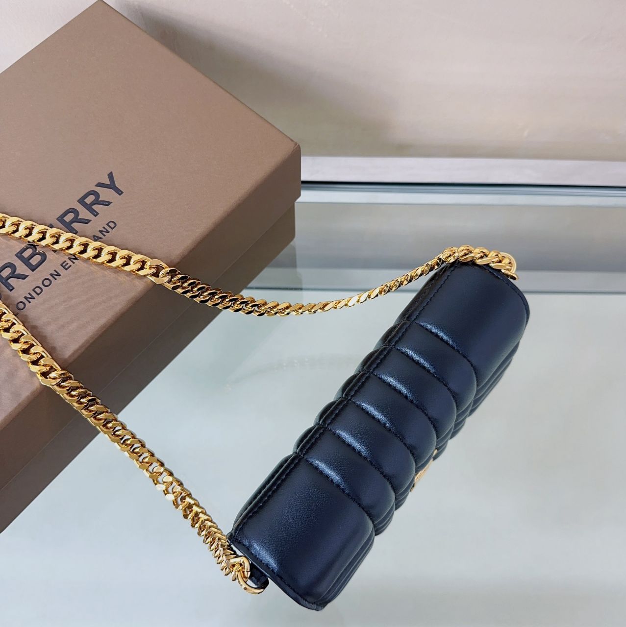 버버리 룰라 클러치백