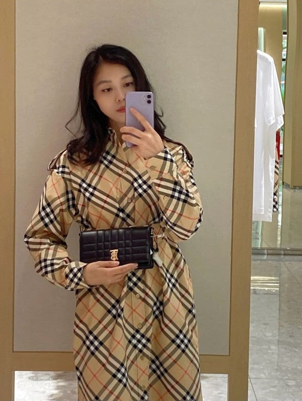 버버리 룰라 클러치백