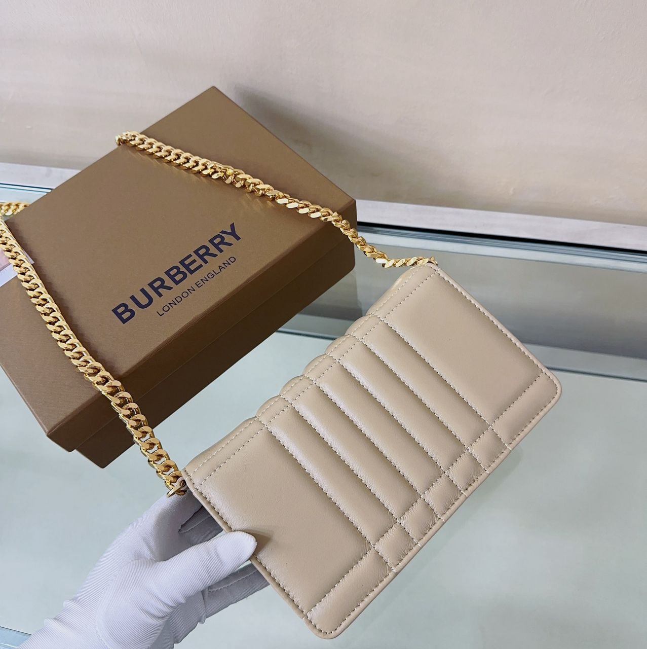 버버리 룰라 클러치백