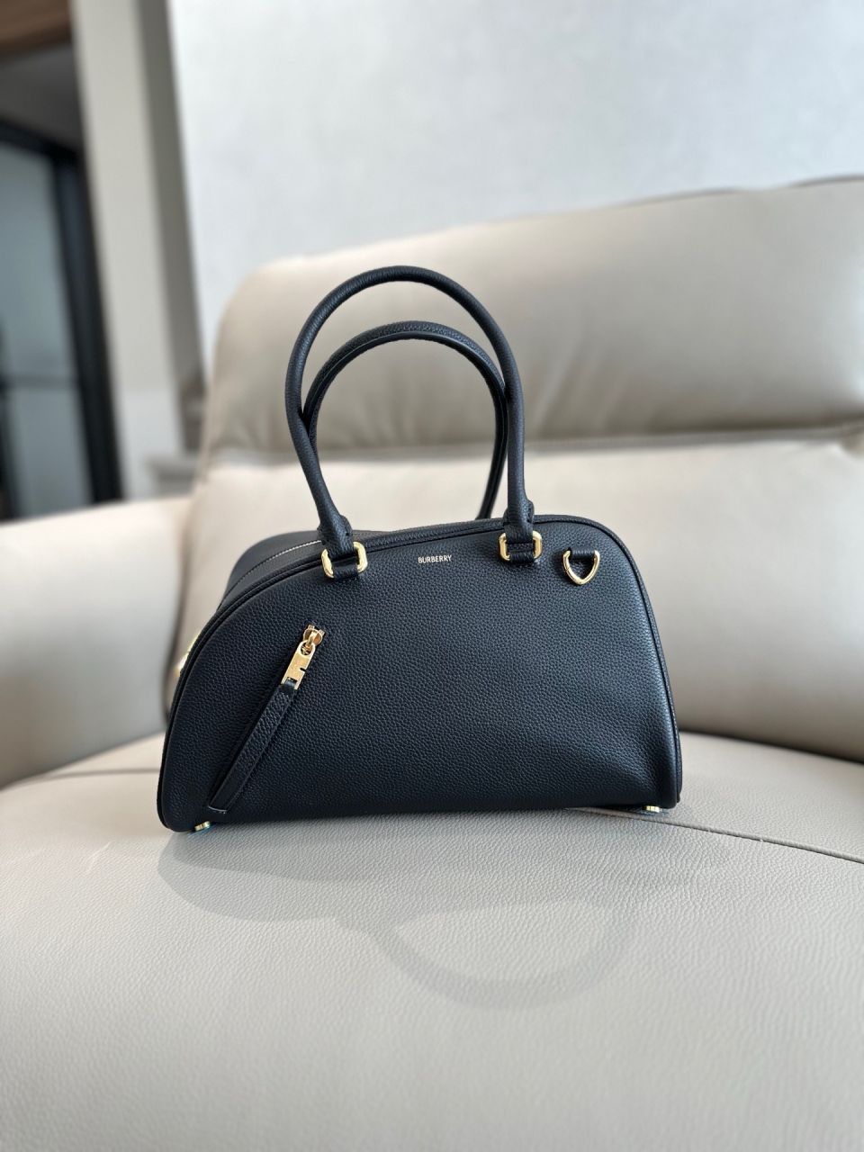 버버리 스몰 쉴드 트윈 볼링백