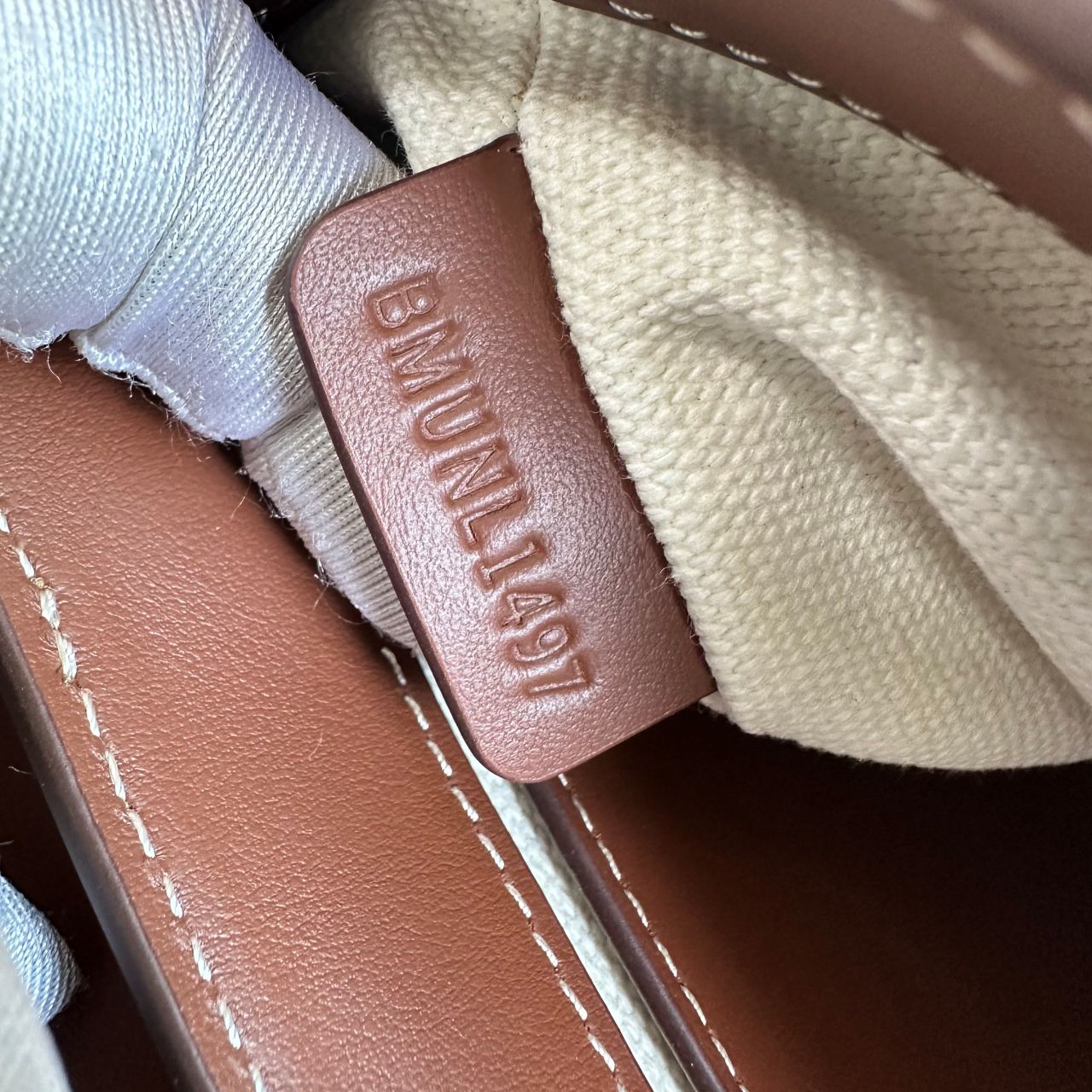 버버리 빈티지 노트 크로스백