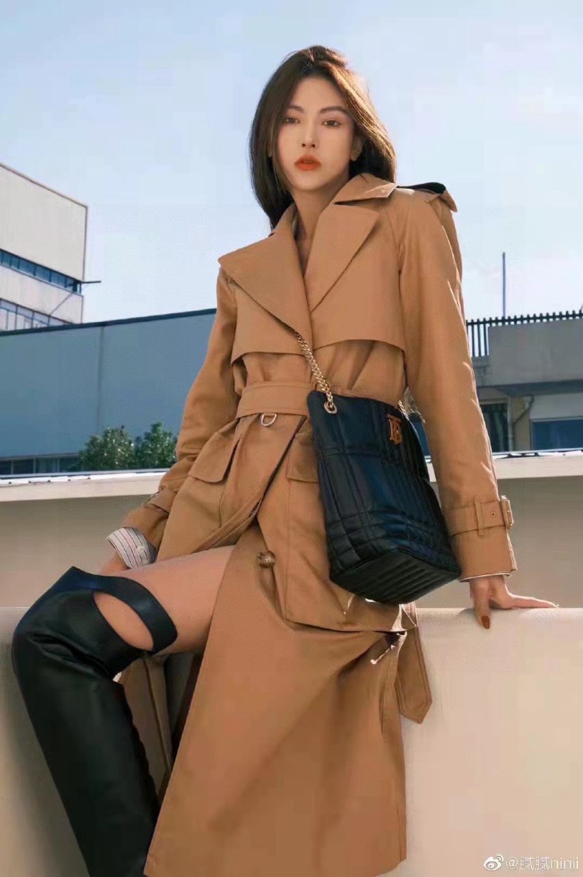 버버리 퀄팅 레더 롤라 스몰 TB 버킷백