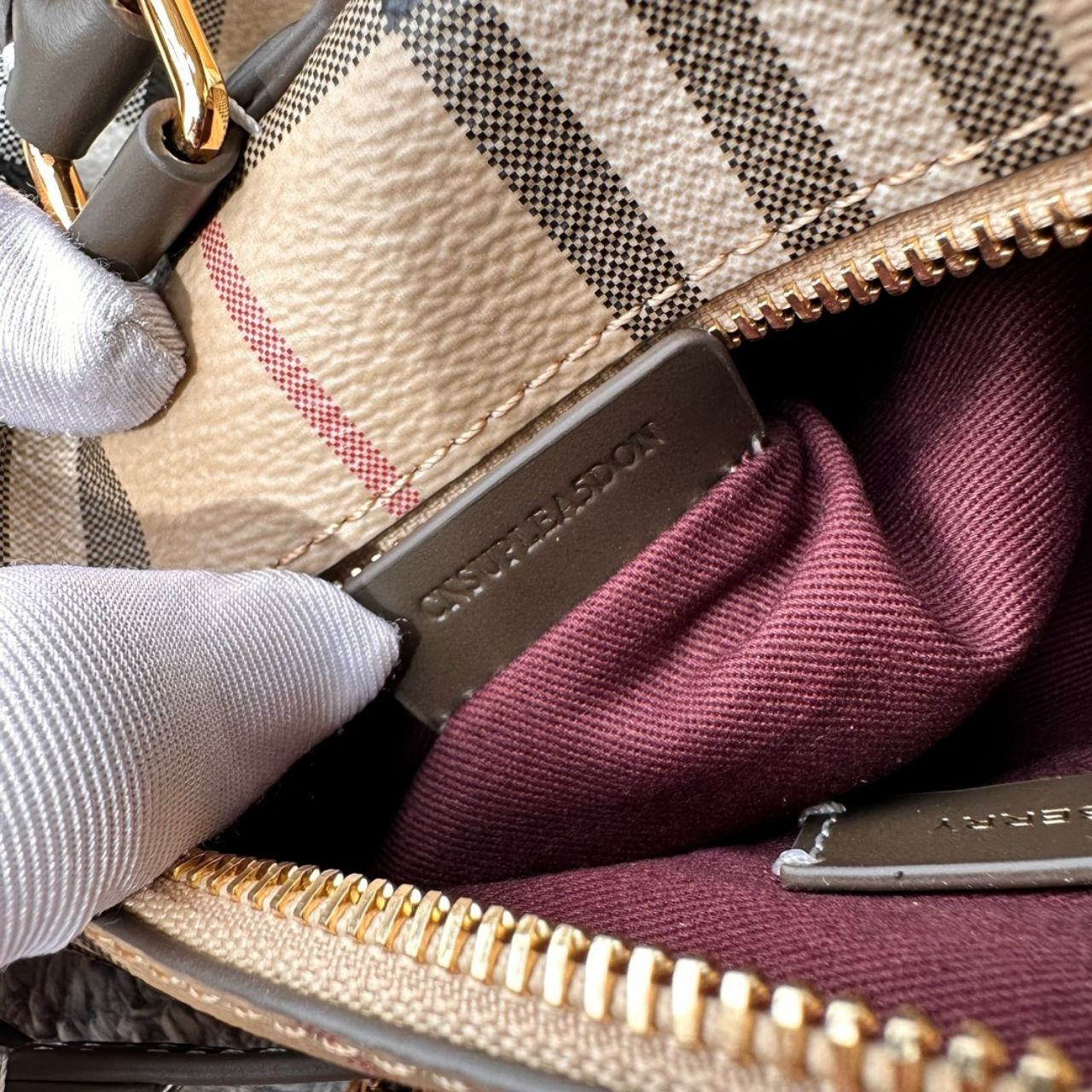 버버리 미니 체크 볼링 백