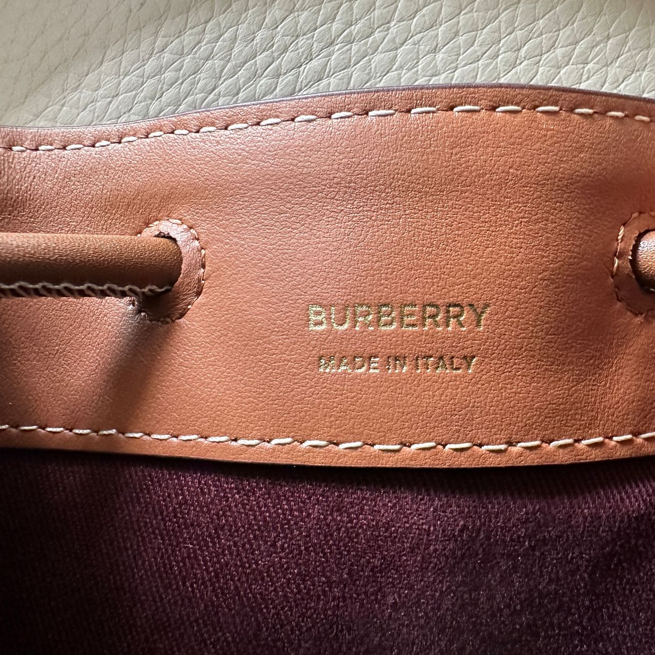 버버리 미니 체크 버킷백