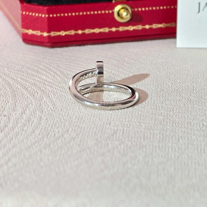 까르띠에 앵끌루 링