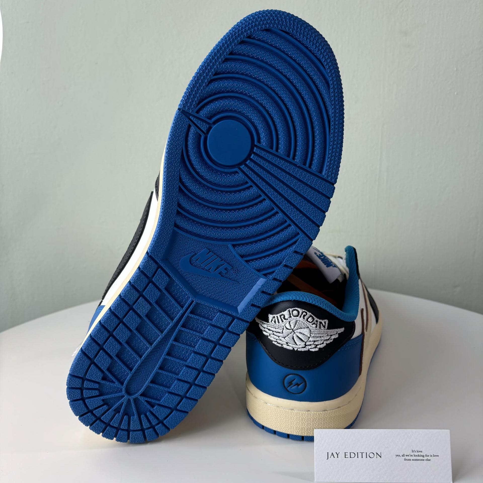 국내) 다른공장) 나이키 트래비스 스캇 265 (1번)