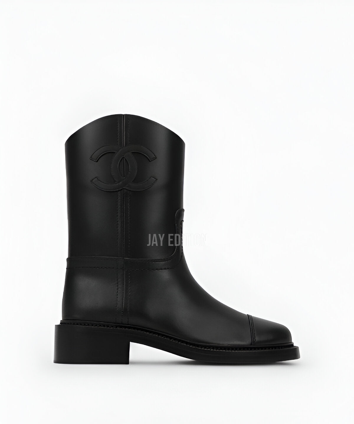 샤넬 레더 미들 부츠 블랙 가죽과 클래식 디자인 디테일