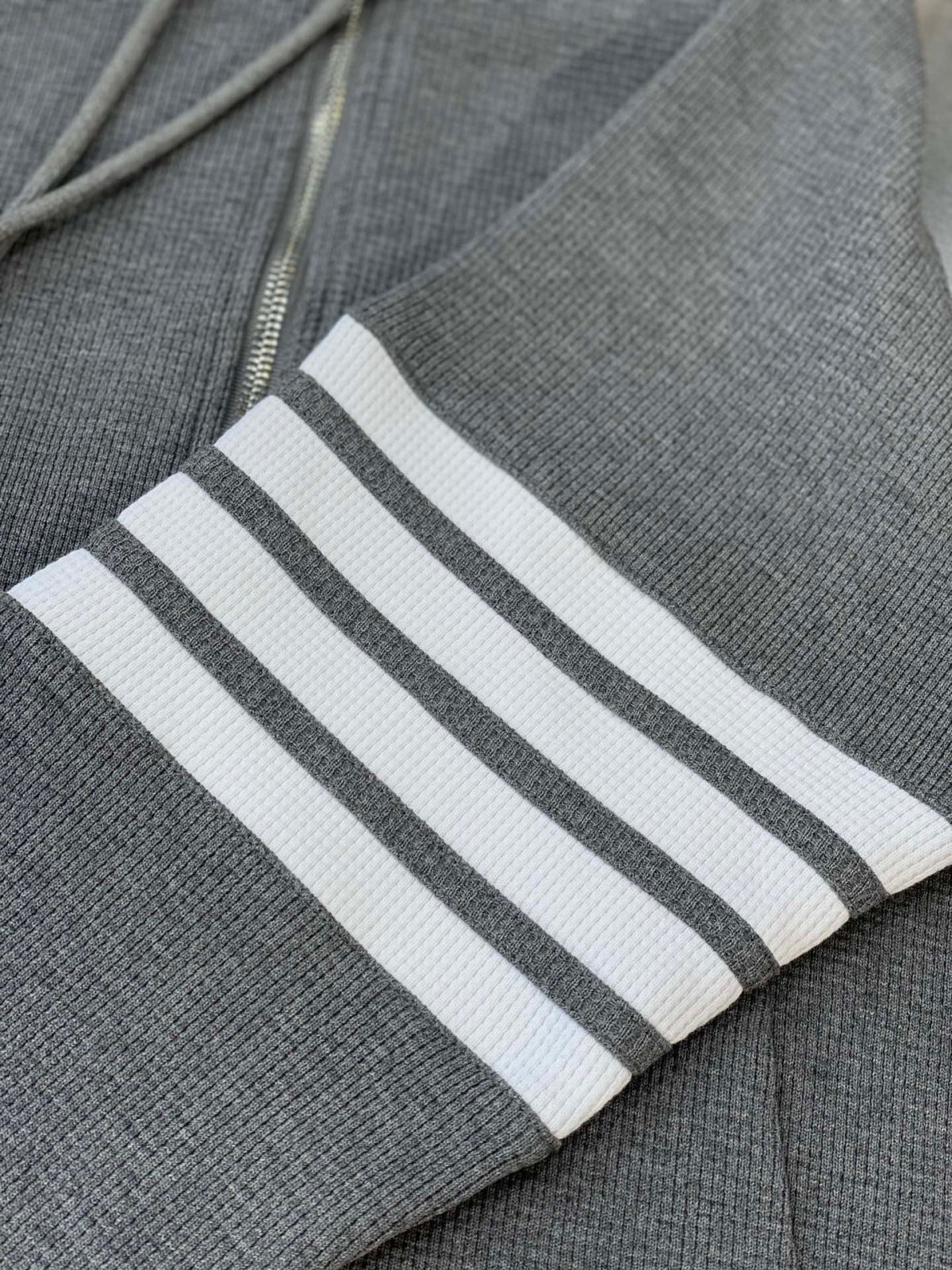 톰브라운 와플 후드집업