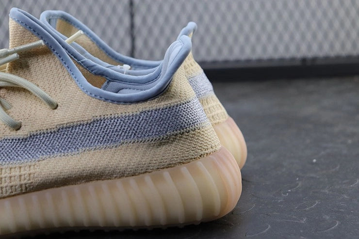 YEEZY 350 V2 린넨