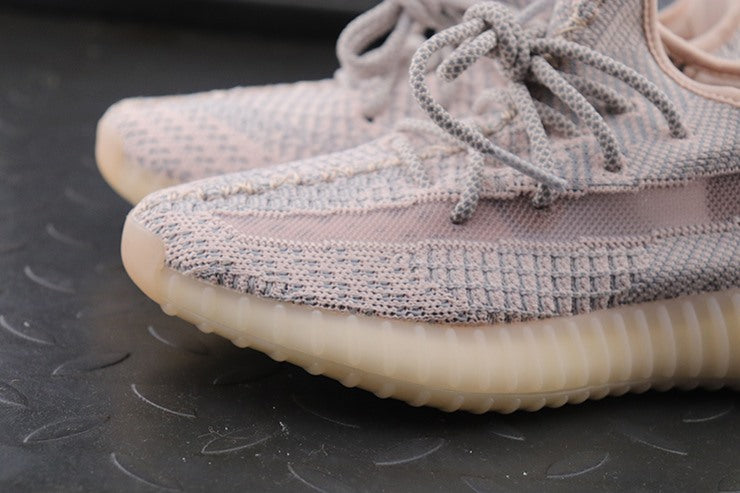 YEEZY 350 V2 신스 논 리플렉티브