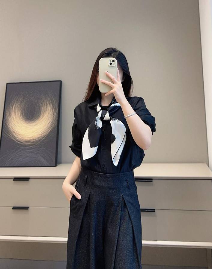 디올 스카프