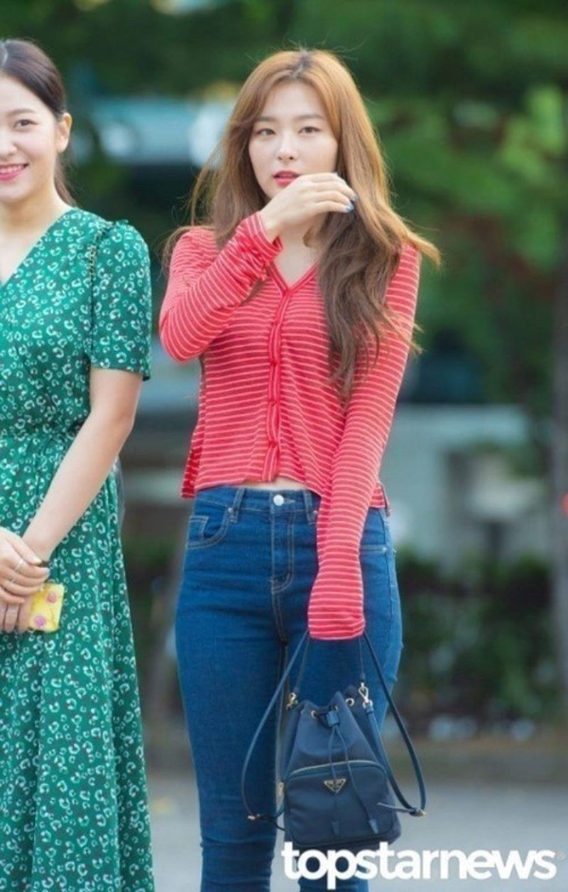 프라다 나일론 버킷백