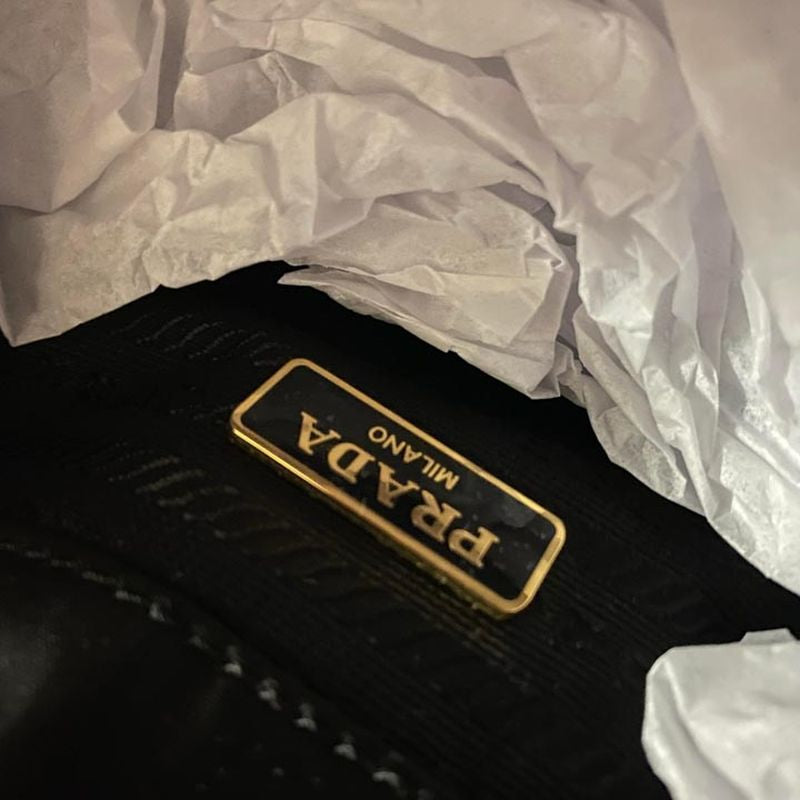 프라다 나일론 버킷백