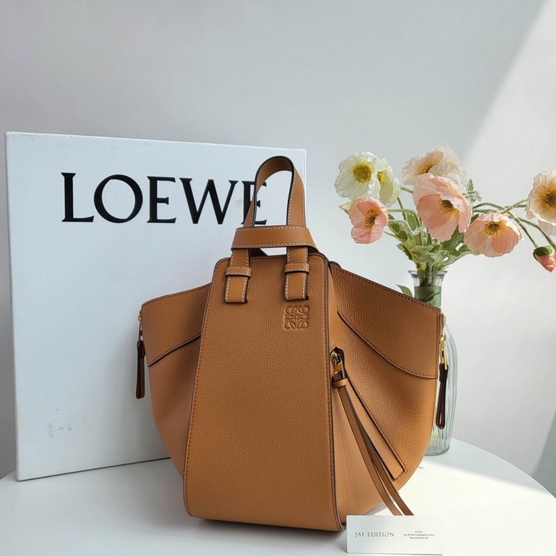 로에베 해먹백 스몰 - 그레인/카프스킨 (지퍼)