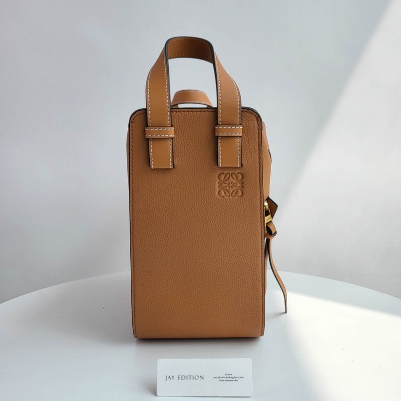 로에베 해먹백 스몰 - 그레인/카프스킨 (지퍼)